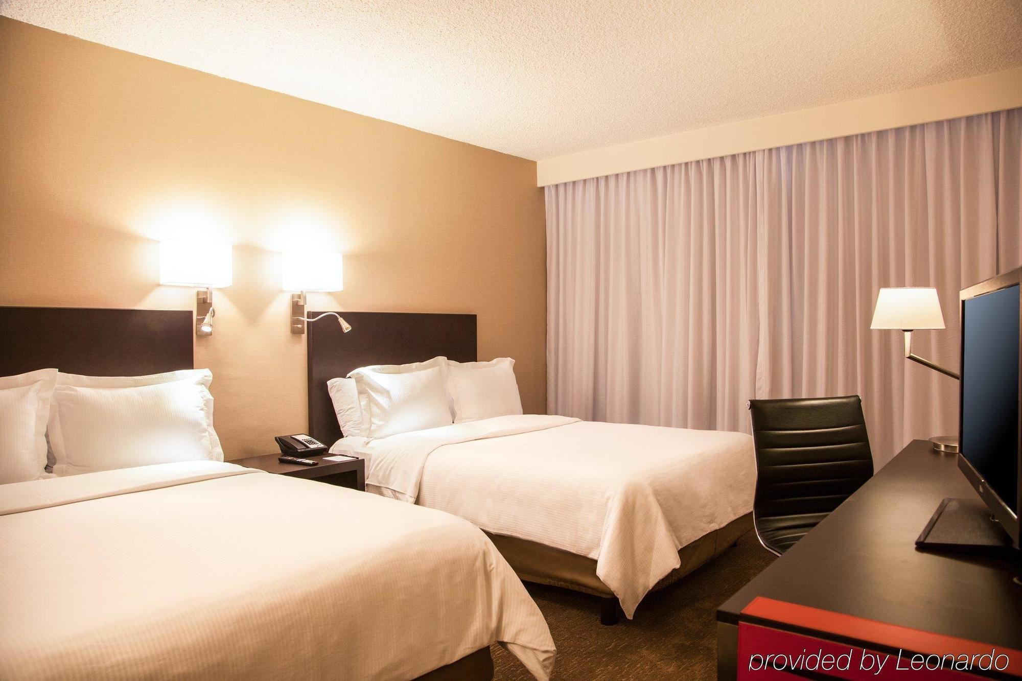 Fiesta Inn Aeropuerto Cd Mexico Bilik gambar